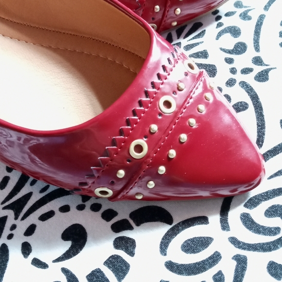Bass Layla Red and Gold faux leather flats - Picture 2 of 8